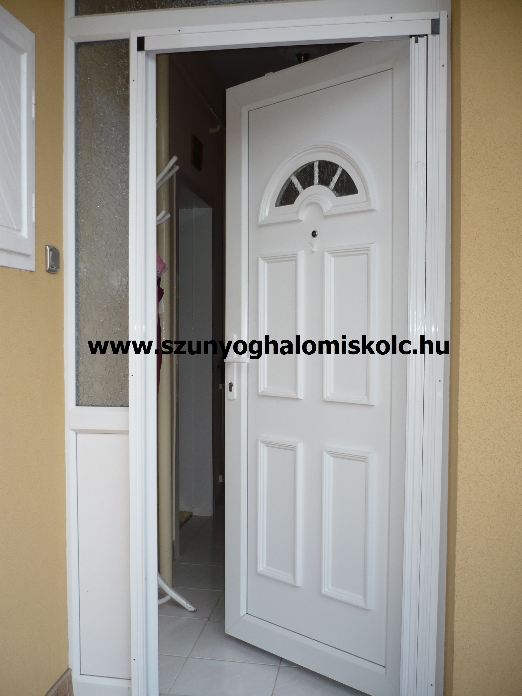 Plissz� sz�nyogh�l� ajt� Miskolc - referencia 4