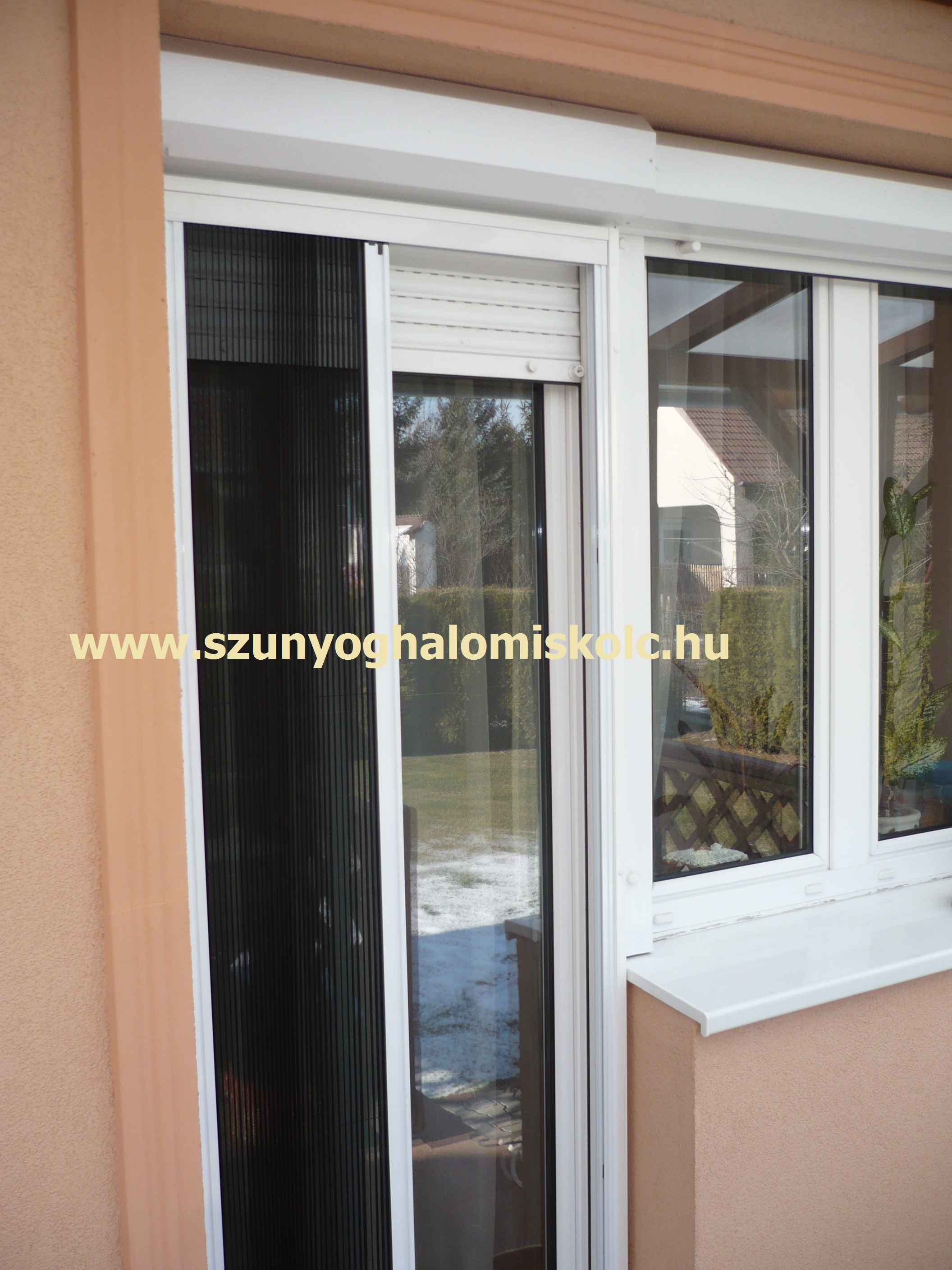 Plissz� sz�nyogh�l� ajt� Miskolc - referencia 7